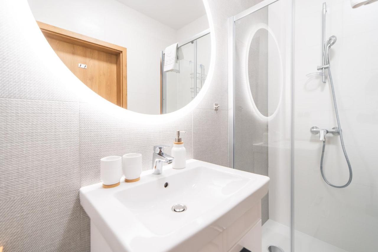 Aquamarina Prima Seaside Apartments By The Beach By Noclegi Renters مينززدرويه المظهر الخارجي الصورة